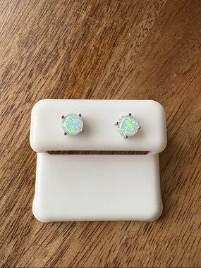 Opal-White Round Stud Earrings - Women Jewelry. Stirling silver